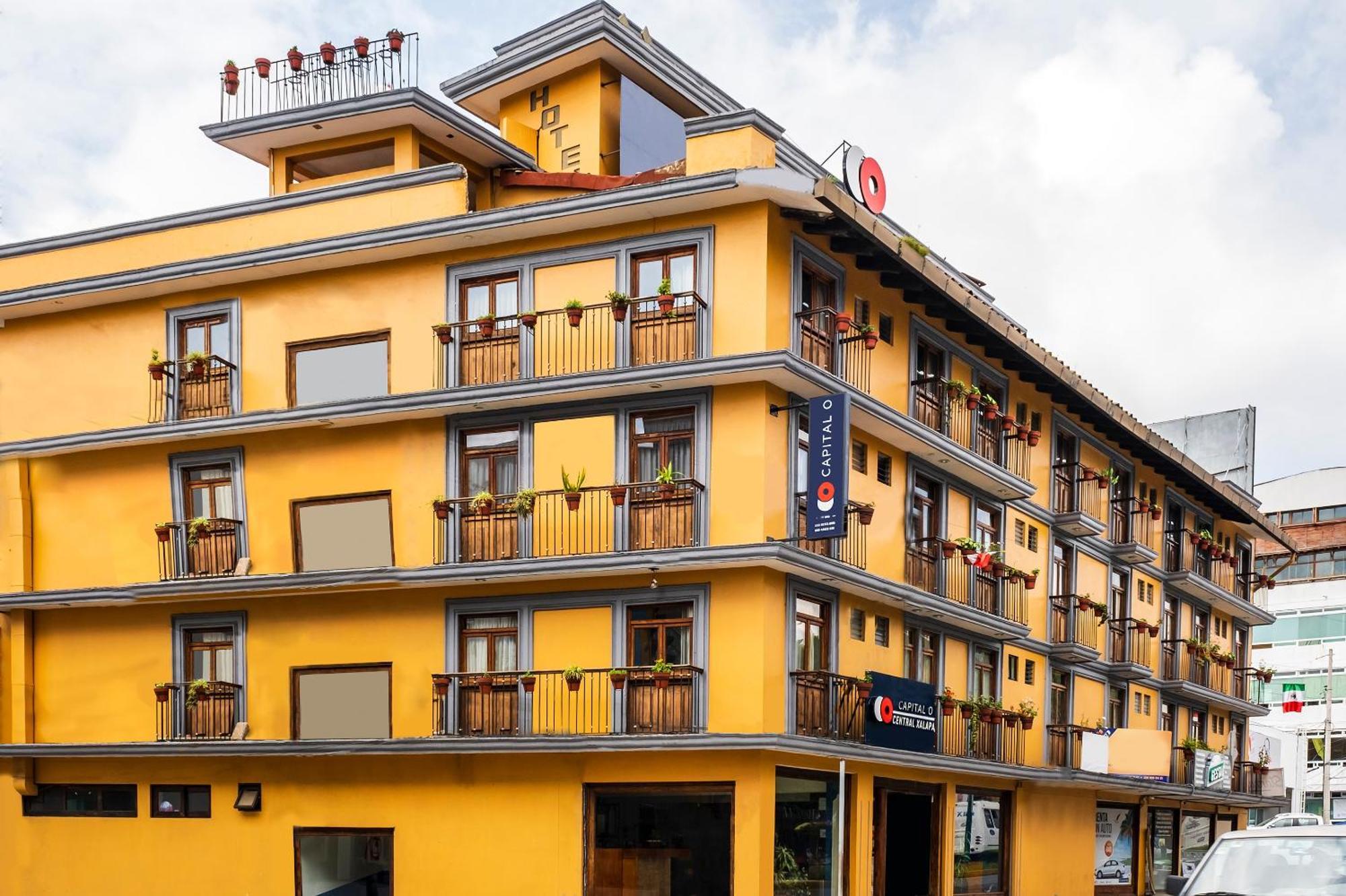 Capital O Hotel Central, Xalapa Ngoại thất bức ảnh