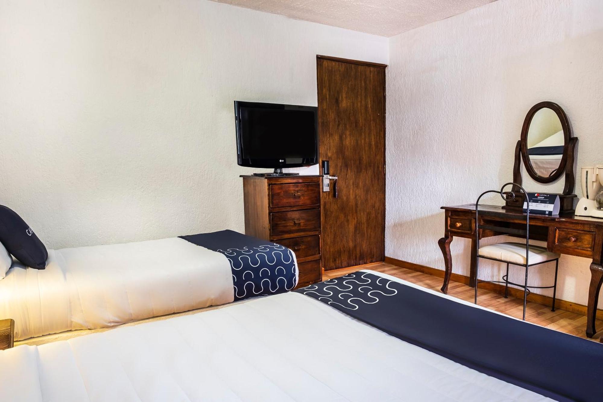 Capital O Hotel Central, Xalapa Ngoại thất bức ảnh