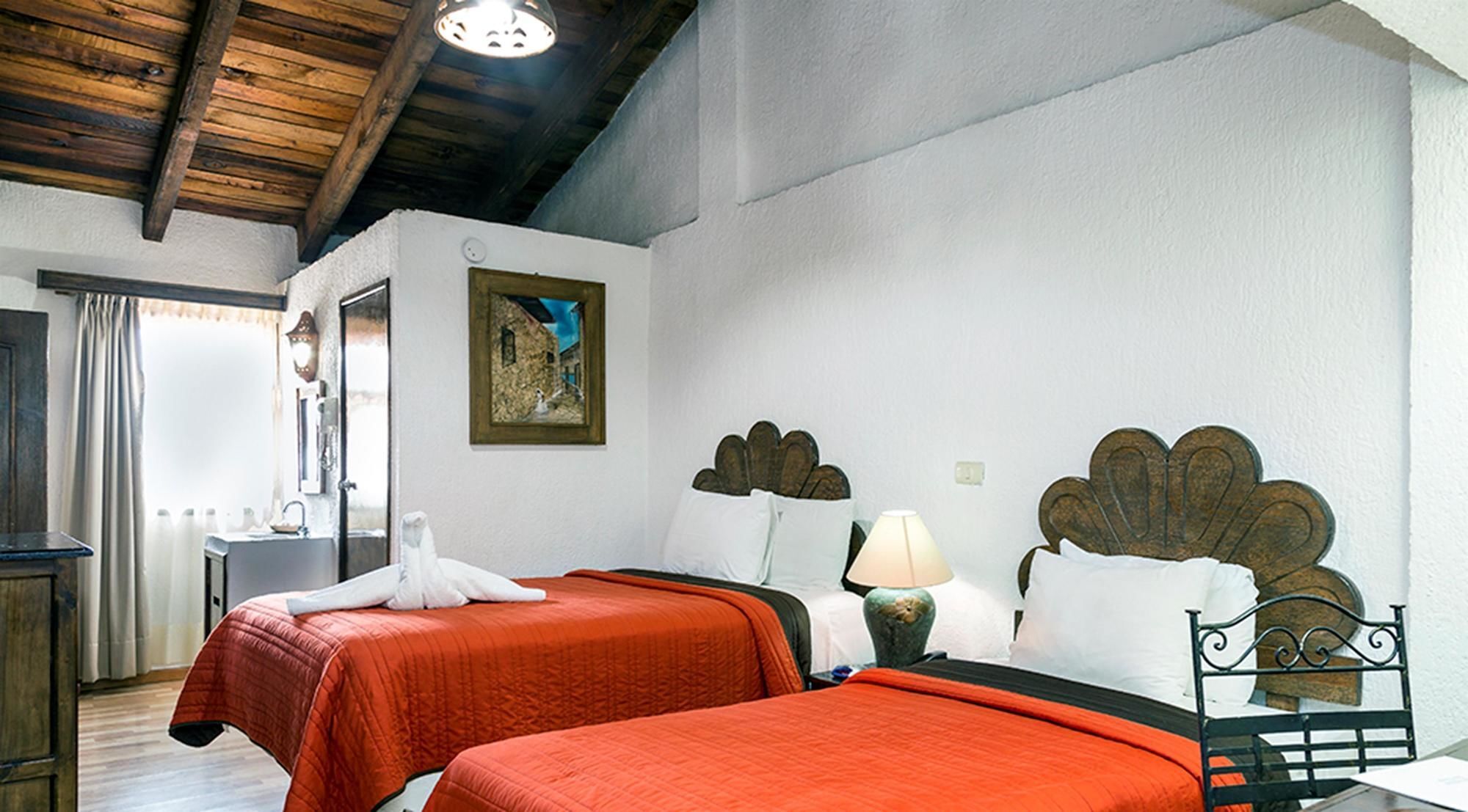 Capital O Hotel Central, Xalapa Ngoại thất bức ảnh