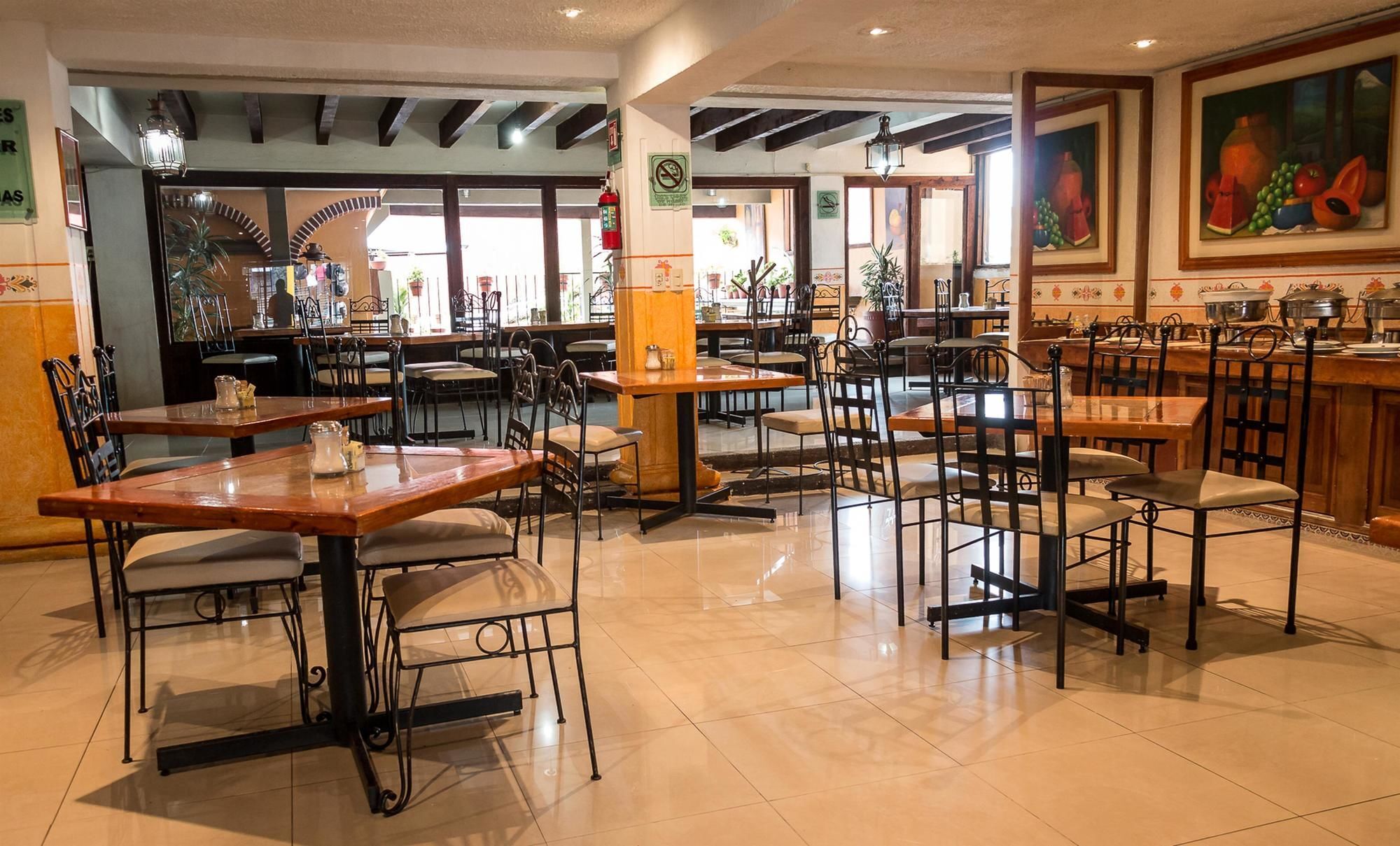 Capital O Hotel Central, Xalapa Ngoại thất bức ảnh